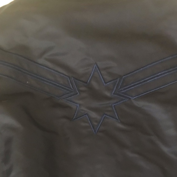 Captain Marvel flight jacket - Picture 5 of 6